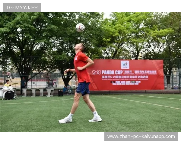 足球俱乐部在青训中建立家校俱乐部沟通机制确保球员成长环境稳定